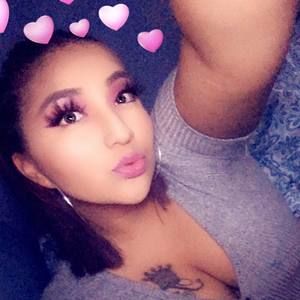 Meet your Posher, Jasmin